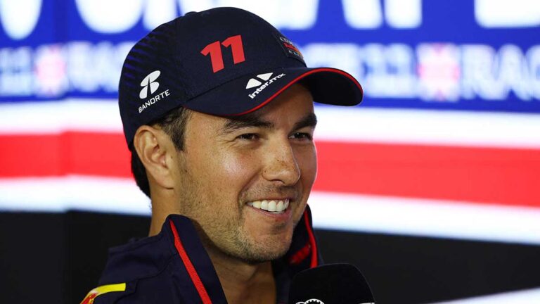 Checo Pérez quiere “brillar más” en el mítico circuito de Silverstone