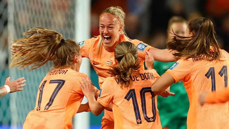 Países Bajos se impone por la mínima a Portugal, en duelo de favoritas al título