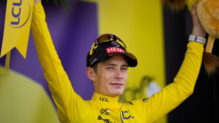 Vingegaard defiende su amplia ventaja en el Tour de Francia