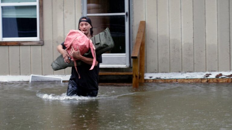 Vermont vive las peores inundaciones desde Irene en 2011