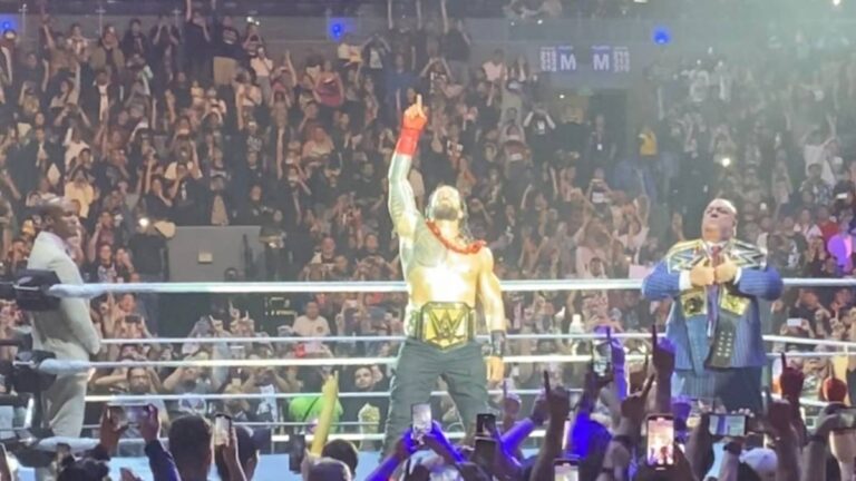 Roman Reigns retiene el Campeonato Indiscutido Universal de WWE ante Rey Mysterio