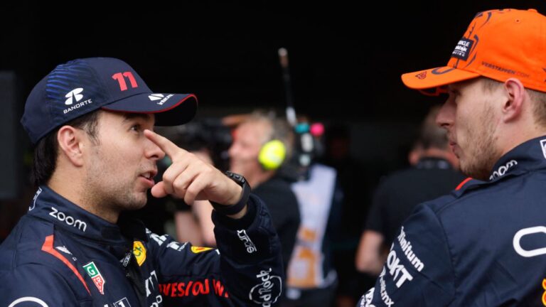 Ex campeón de la F1: “Checo Pérez es un gran piloto, pero Max es el número uno”