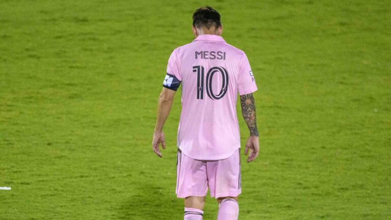 El presidente de la AFA, Chiqui Tapia: “Messi es un extraterrestre”