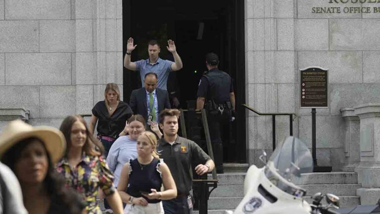 Policía evacua el Senado de Estados Unidos tras reportes de disparos: fue una falsa alarma