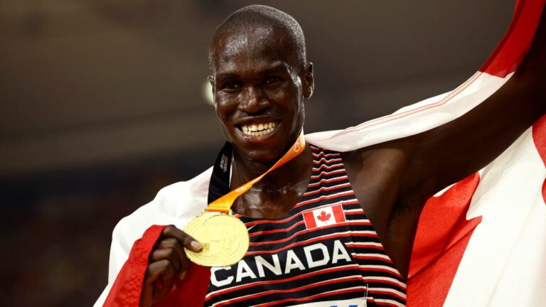 El canadiense Marco Arop es el campeón mundial de los 800m en Budapest 2023