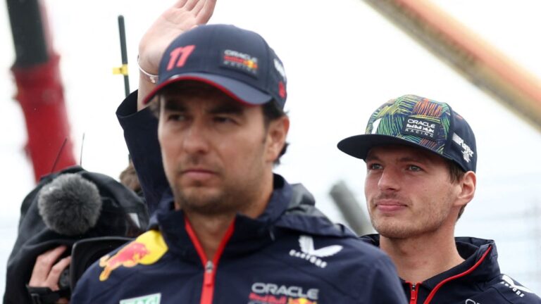 Checo Pérez explica su sanción en el GP de Países Bajos: “Estaba inundada la entrada de pits, no pude frenar”