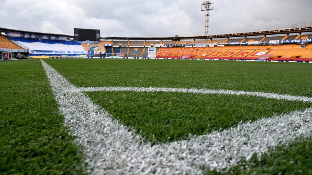 Estadio El Campín de Bogotá. - Vizzor Image.