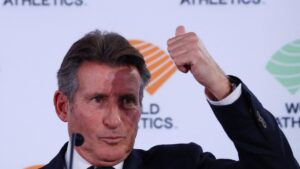 Sebastian Coe, sobre el caso de la boxeadora Imane Khelif: “Corremos el riesgo de perder el deporte femenil”