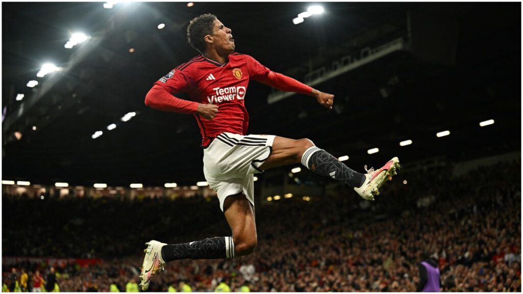 El festejo de Raphael Varane con el Manchester United | Reuters; Martínez