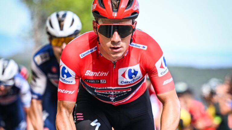 Clasificación general de La Vuelta a España 2023, tras la etapa 5: Evenepoel no suelta la camiseta de líder