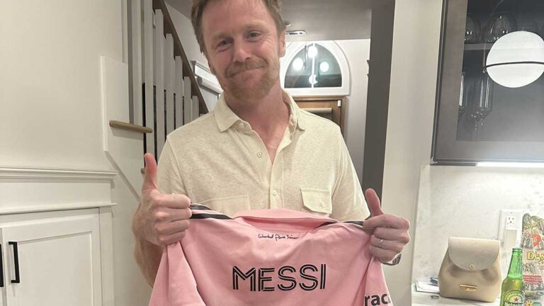 Dax McCarty de Nashville se queda con el jersey de Messi: “La noche no fue una pérdida total”