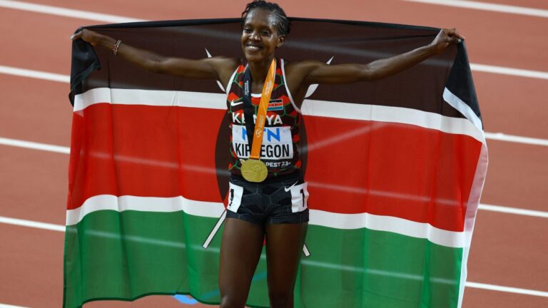 ¡Doblete histórico! Faith Kipyegon se corona en los 5000m; Laura Galván en el top 10 de Budapest 2023