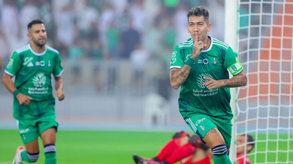 Roberto Firmino se estrena con doblete en la Liga Saudí | @ALAHLI_FC