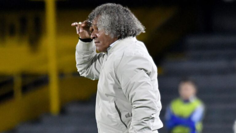 Alberto Gamero: “Daniel Ruiz debe aprender lo que le hizo falta en Santos”
