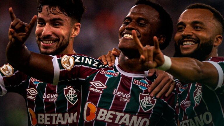 Jhon Arias anota su primer gol en el Brasileirao y Fluminense le gana un partidazo a Palmeiras