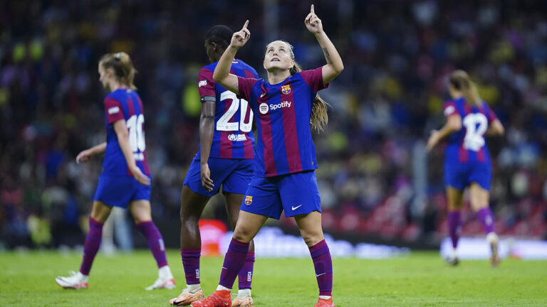 El Barcelona se impone al América Femenil en un Estadio Azteca eufórico