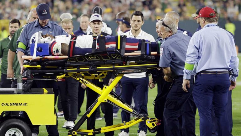 Isaiah Bolden, dado de alta del hospital, tras salir en camilla y suspenderse el duelo de pretemporada entre Packers y Patriots