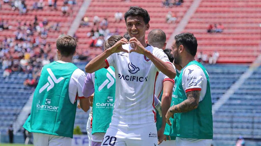 Jairo Mungaray salva el empate para el Tepatitlán. Imago 7