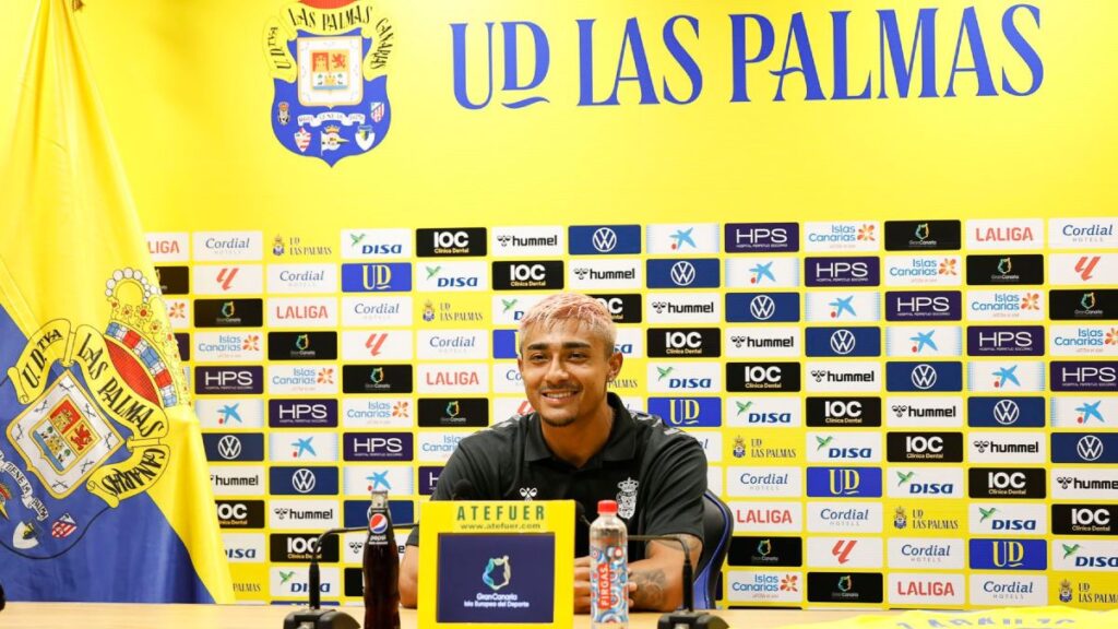 Julián Araujo es presentado como nuevo jugador de Las Palmas: "Era la mejor opción para mí"