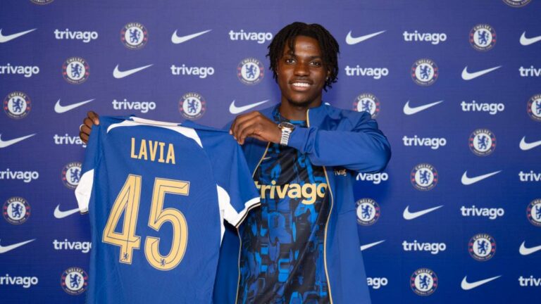 Chelsea anuncia a Romeo Lavia y se acerca a los 1,000 millones de euros en fichajes en un año