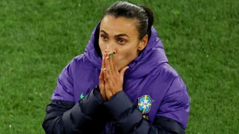 Marta se retira de la selección brasileña tras eliminación en fase de grupos del Mundial Femenil: “Es el final de la línea”