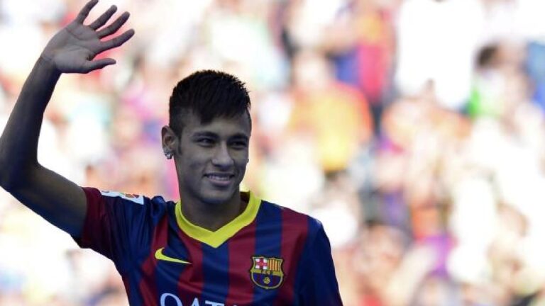 Neymar se ‘harta’ de PSG y pide su salida para jugar en Barcelona