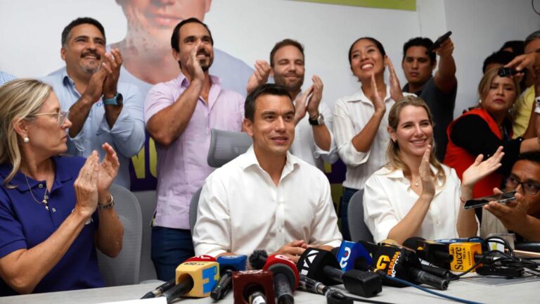 Daniel Noboa da la sorpresa y se mete a la segunda ronda de las votaciones presidenciales en Ecuador