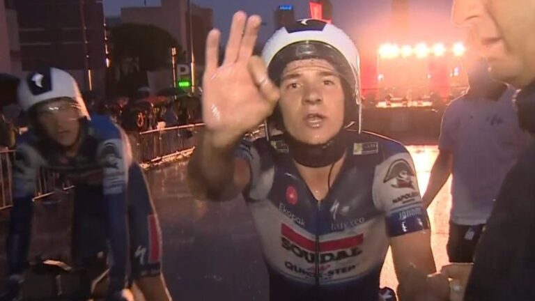 Evenepoel estalla en contra de la organización de La Vuelta: “No se veía una mier**”