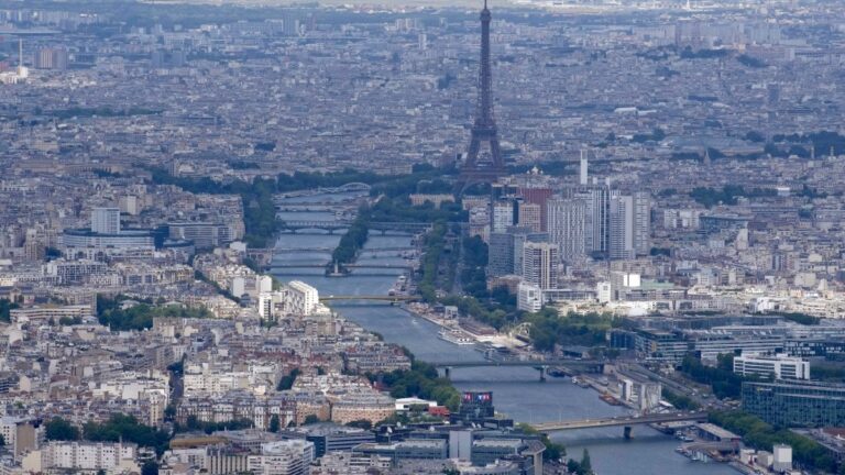 El mal clima retrasa los planes para probar el Río Sena de cara a los Juegos Olímpicos Paris 2024