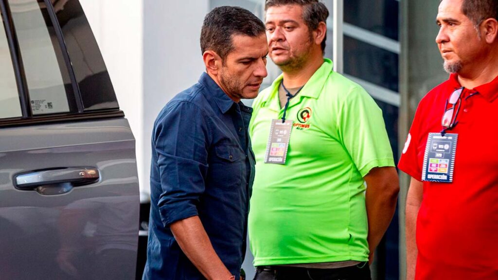 Jimmy Lozano visita Monterrey para el Rayados vs Cruz Azul | Imago7