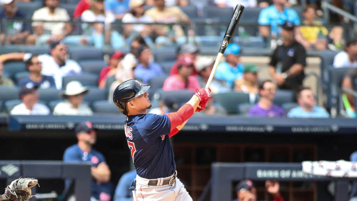 Red Sox beat Yankees 8-1 behind Luis Urias grand slam