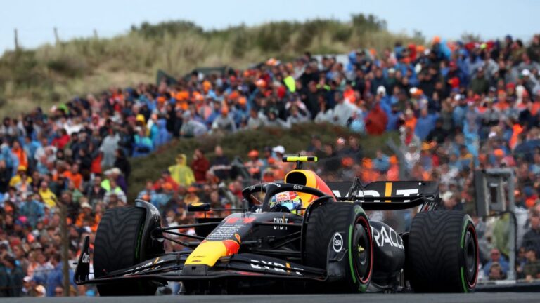 Verstappen logra su tercer GP de Países Bajos; Checo se cae del podio por una penalización