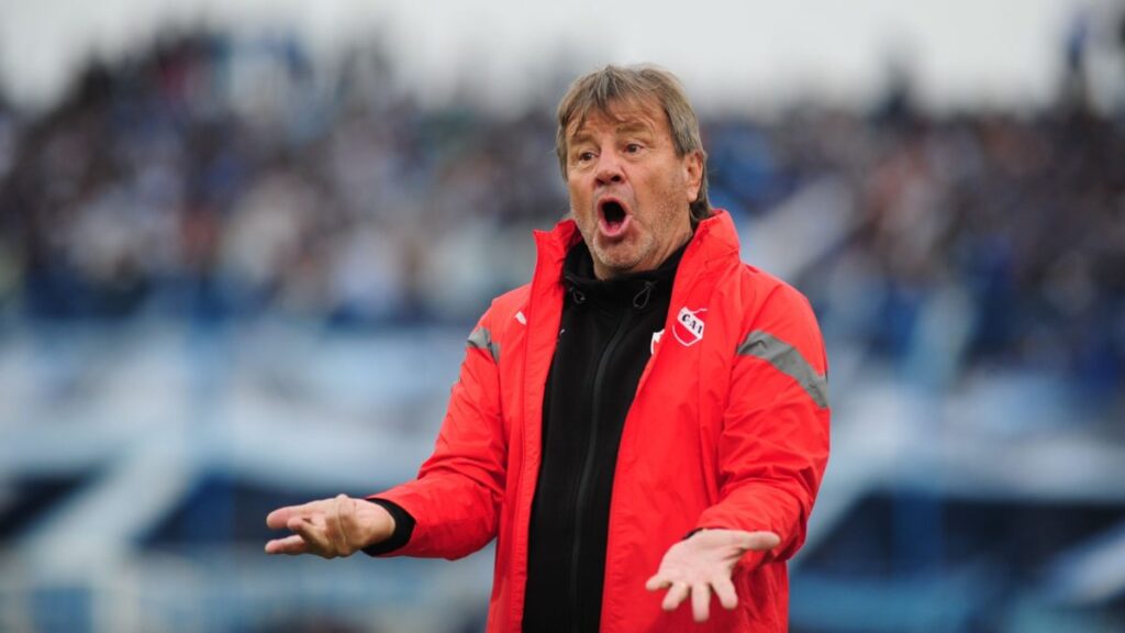 Ricardo Zielinski dejó de ser el entrenador de Independiente