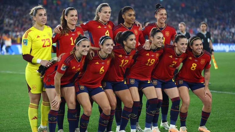 La RFEF se compromete con las jugadoras de la Selección de España a formar un ambiente seguro, pero les pide volver