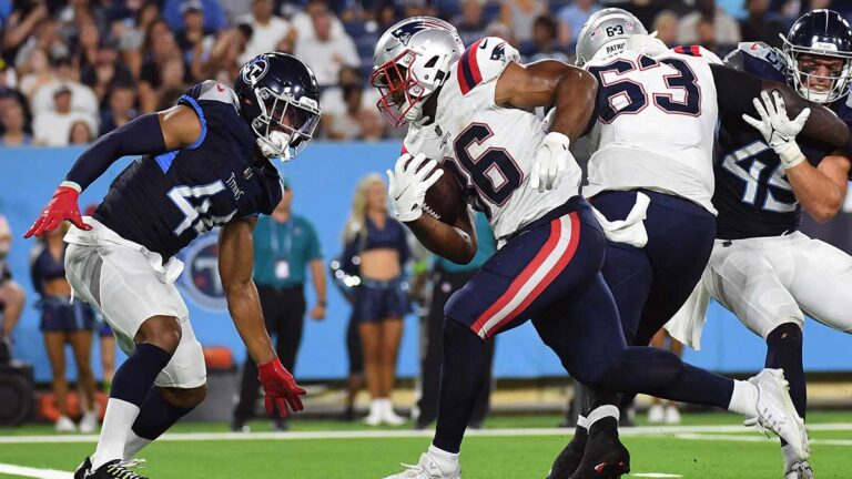 Los Patriots pierden a Rhamondre Stevenson por lesión para la Semana 1 de la NFL; Ezekiel Elliott sería su corredor titular