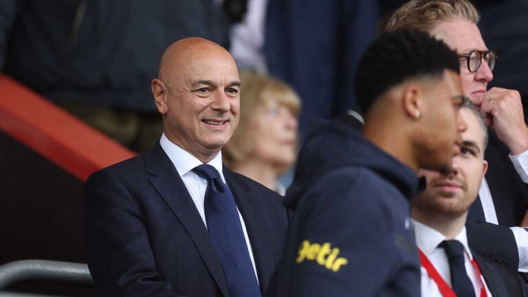 Daniel Levy, presidente del Tottenham, abierto a una posible venta del club: “Tengo el deber de considerar cualquier cosa”