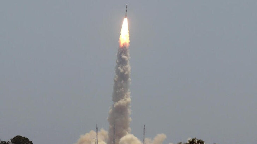 La India manda la sonda Aditya-L1 para estudiar al sol