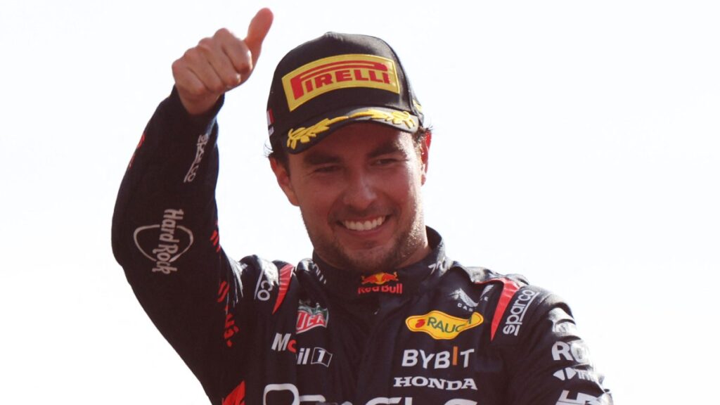 Checo Pérez buscará vencer a Max Verstappen | Reuters