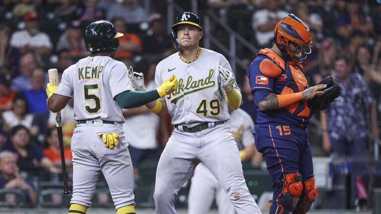 Athletics evitan llegar a las 100 derrotas y blanquan a los Astros