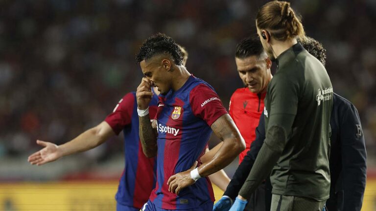 El Barcelona confirma la lesión de Raphinha y estará un mes fuera
