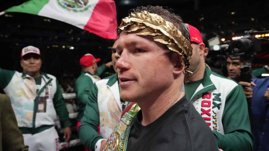 Canelo Álvarez y su experiencia en el ring contra mexicanos | AP