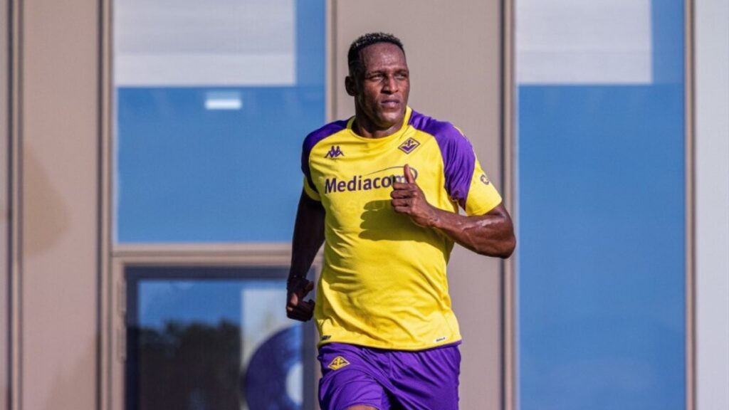 Yerry Mina con la Fiorentina.