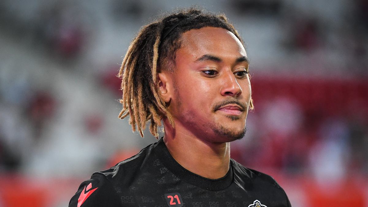 Alexis Beka Beka, futbolista del OGC Nice, está a salvo tras amenazar