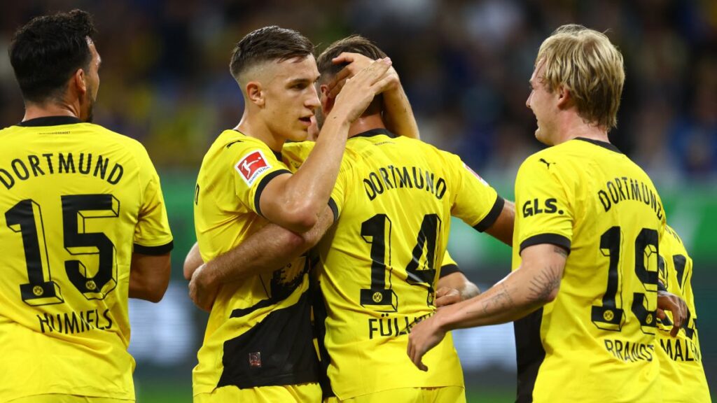 Borussia Dortmund se impone al Hoffenheim y dormirá como líder de la Bundesliga