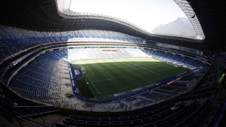 Monterrey vs Santos cambia de fecha por malas condiciones del Gigante de Acero
