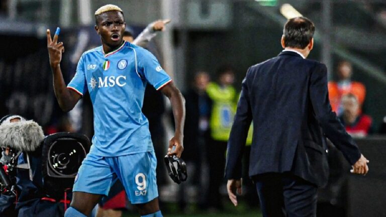 Napoli se burla de su goleador y Víctor Osimhen demandaría al club