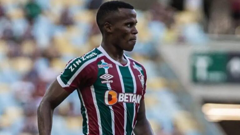 Alerta por Jhon Arias: una grave lesión con Fluminense lo aleja de las semifinales de la Copa Libertadores