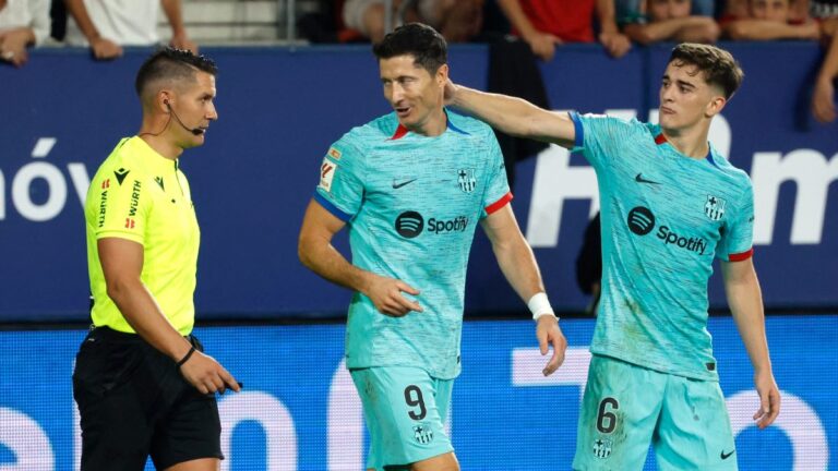 Lewandowski anota de penal sobre el cierre y Barcelona se lleva los tres puntos de Osasuna
