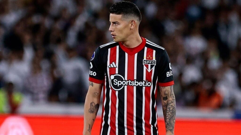 James Rodríguez jugando con Sao Paulo.