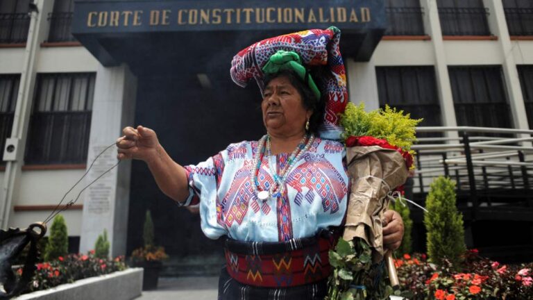 Pensión Bienestar hoy 12 de septiembre: ¿Qué apellidos reciben el pago este martes?